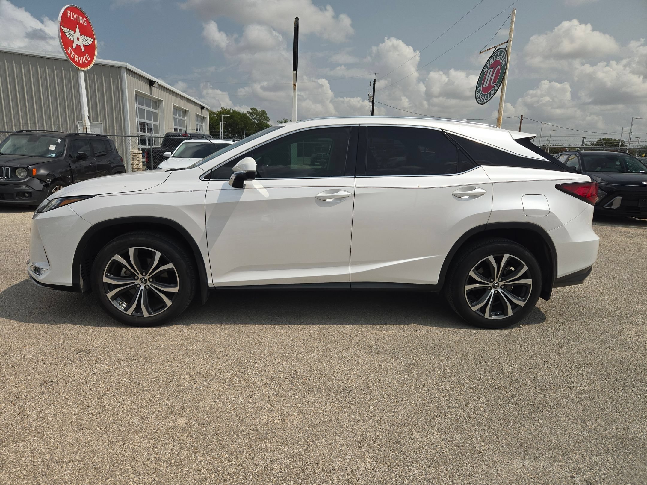 Used 2022 White Lexus RX 350 image 7