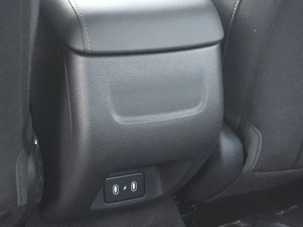 Used 2025 Blue Hyundai SEL image 13