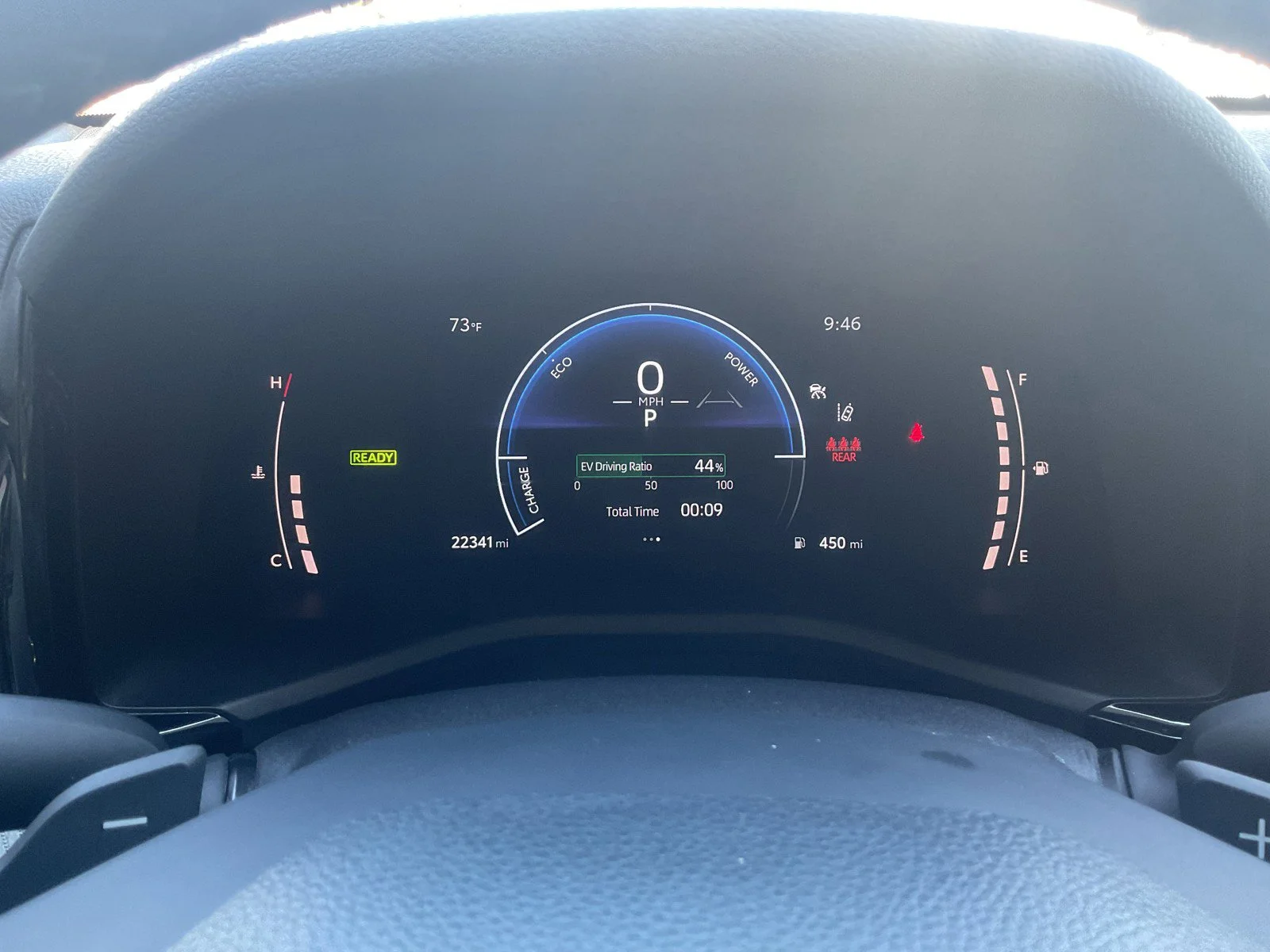 2025 Toyota Camry SE - Photo 18