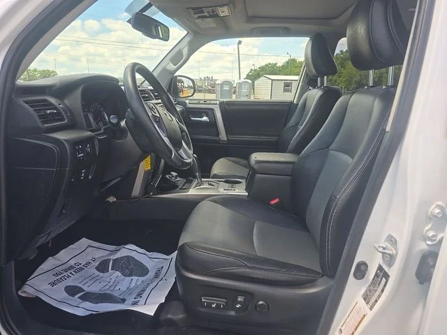 Used 2015 Super White Toyota SR5 Premium image 11