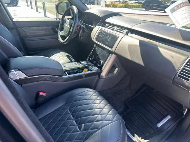 Used 2019 Black Land Rover SVAutobiography image 9