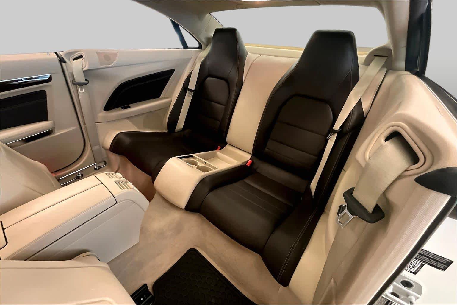Used 2016 designo Diamond White Metallic Mercedes-Benz E 400 image 17