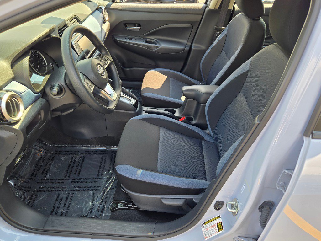 2025 Nissan Versa Sedan SV - Photo 19
