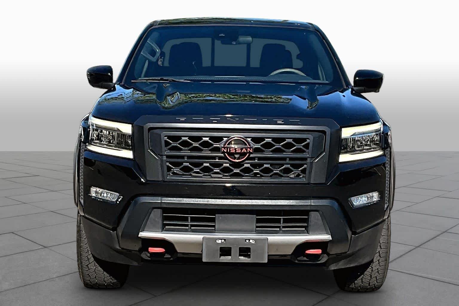 Used 2022 Super Black Nissan PRO-X image 4