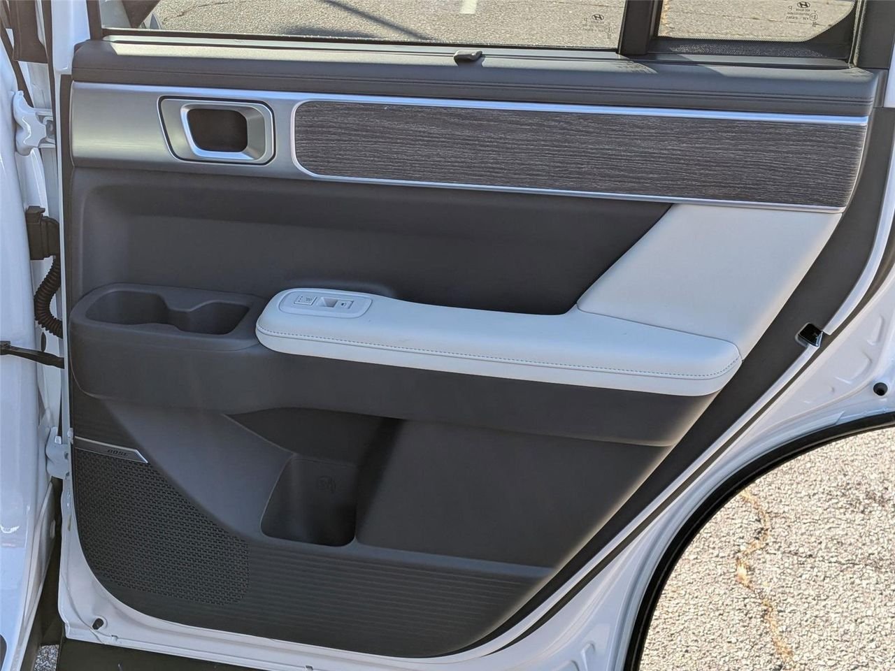 2026 Hyundai Santa Fe Limited - Photo 35