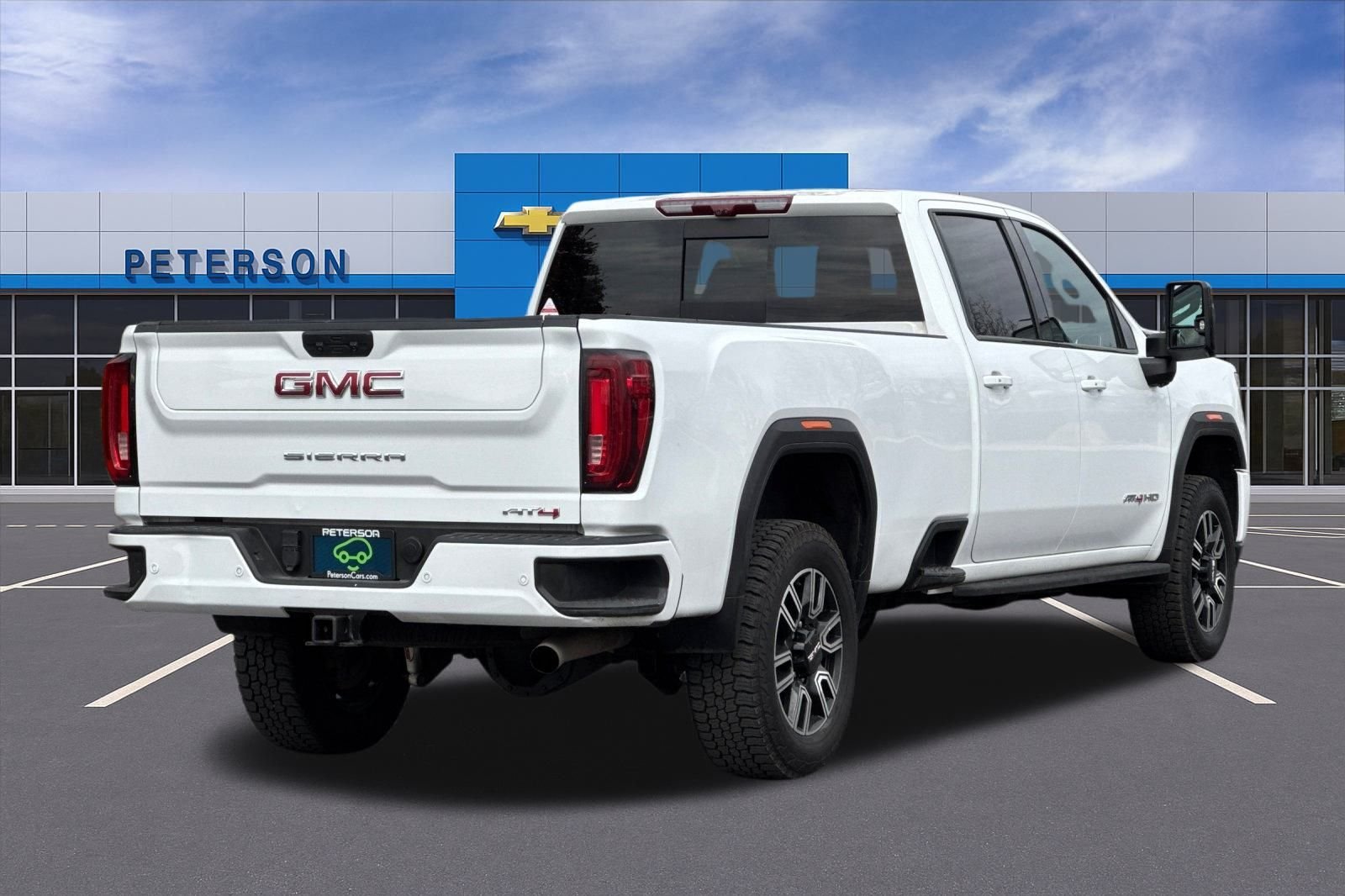 Used 2022 White GMC AT4 image 4