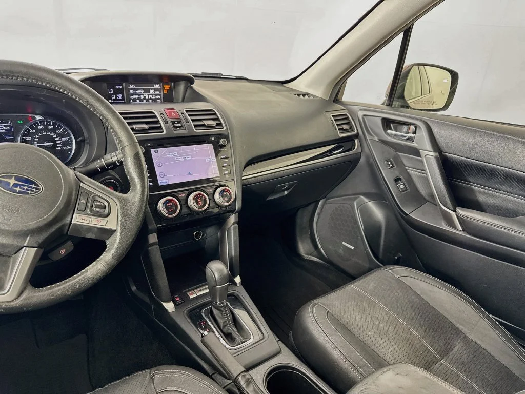 Used 2017 Venetian Red Pearl Subaru 2.5i Touring image 30