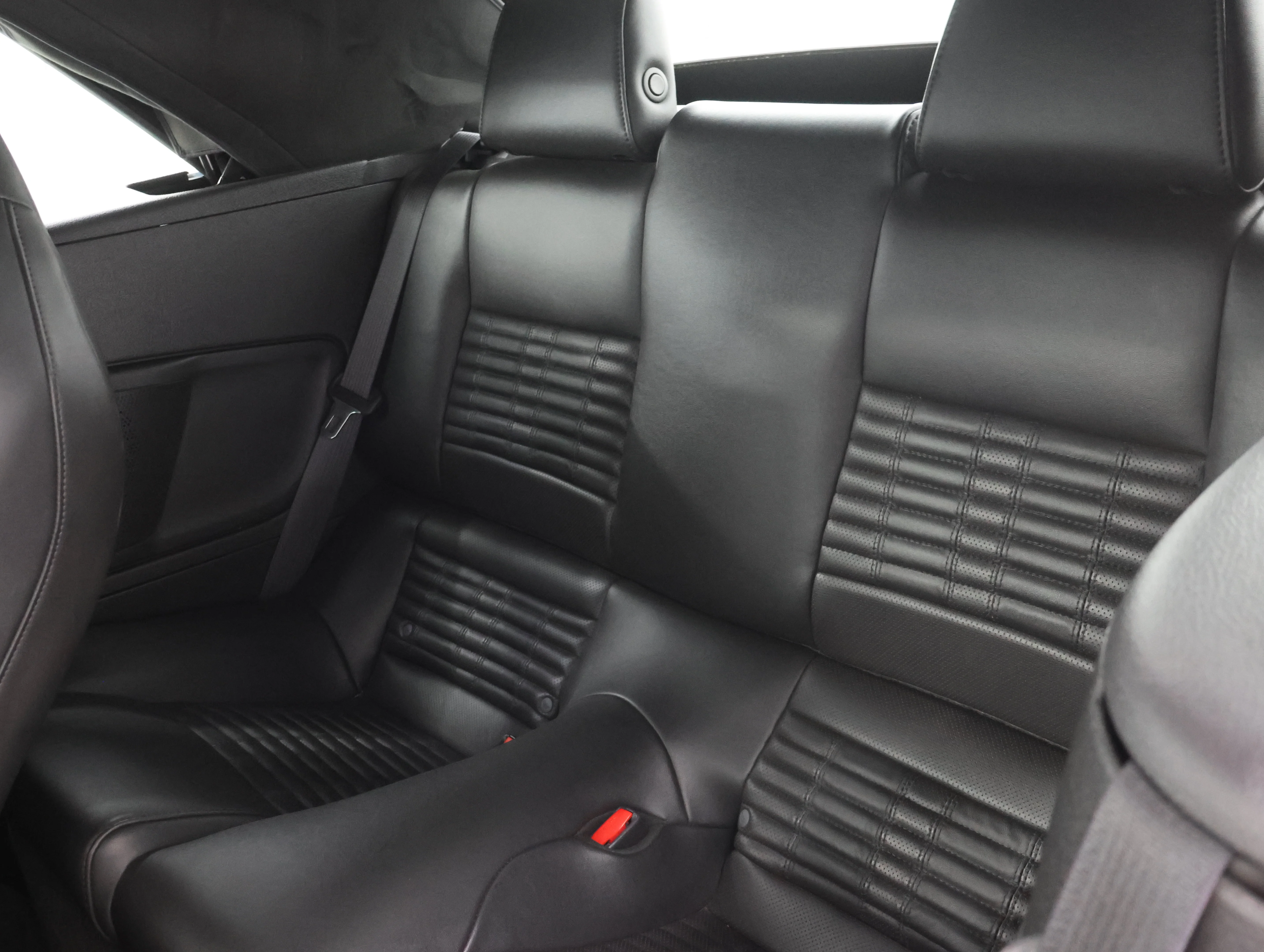 Used 2014 Black Ford Shelby GT500 image 8