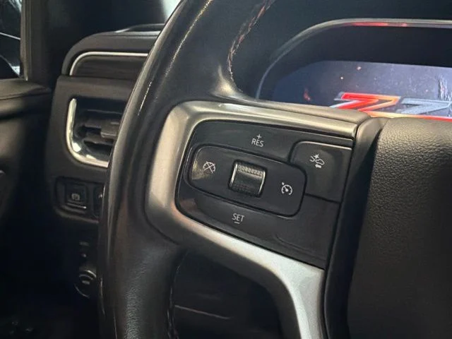 2023 Chevrolet Suburban Z71 - Photo 36