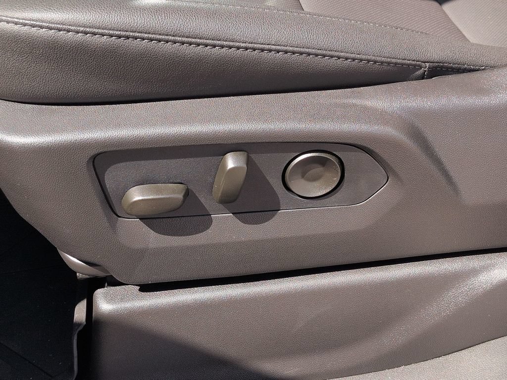 2026 Chevrolet Silverado 1500 LTZ - Photo 18