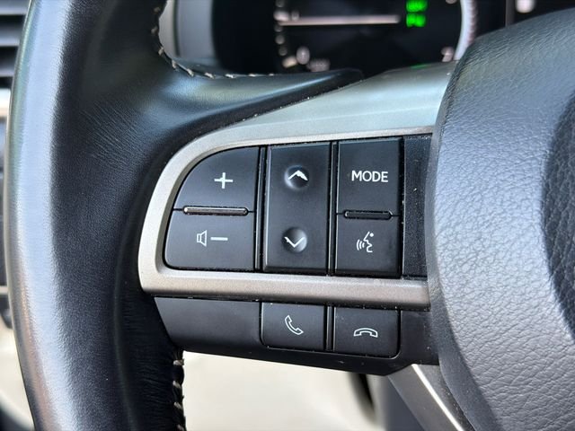 Used 2020 Gray Lexus 460 image 25