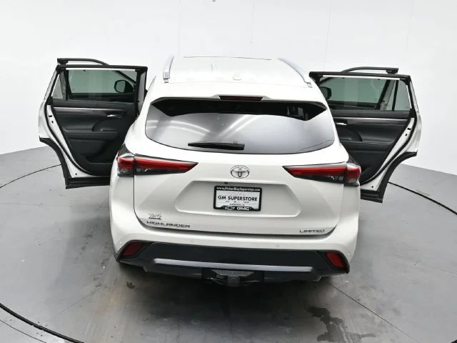 Used 2021 Blizzard Pearl Toyota Limited image 42