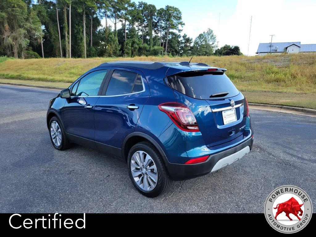 Used 2020 Blue Buick Preferred image 4
