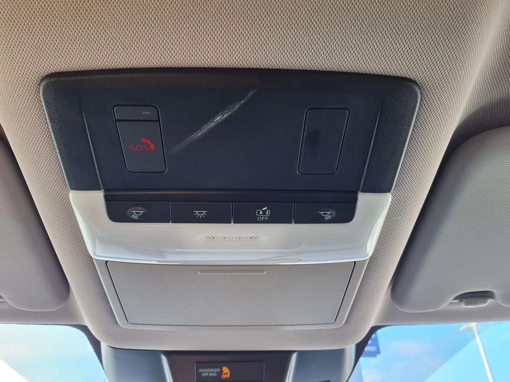 Used 2025 Silver Nissan SV image 36