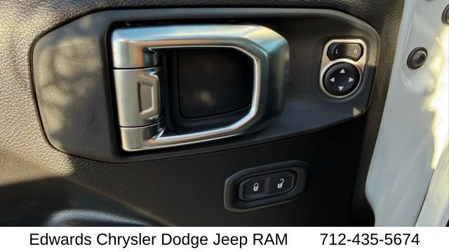 New 2026 Bright White Clearcoat Jeep Sport S image 17
