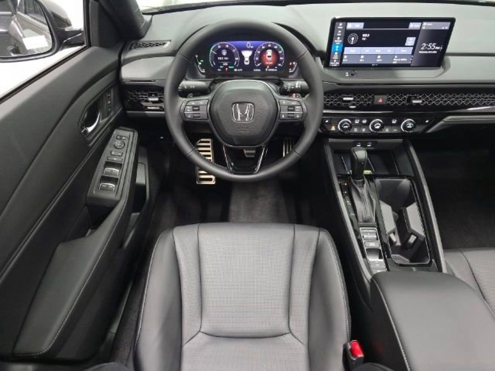 Certified Used 2025 Solar Silver Metallic Honda Sport-L image 5