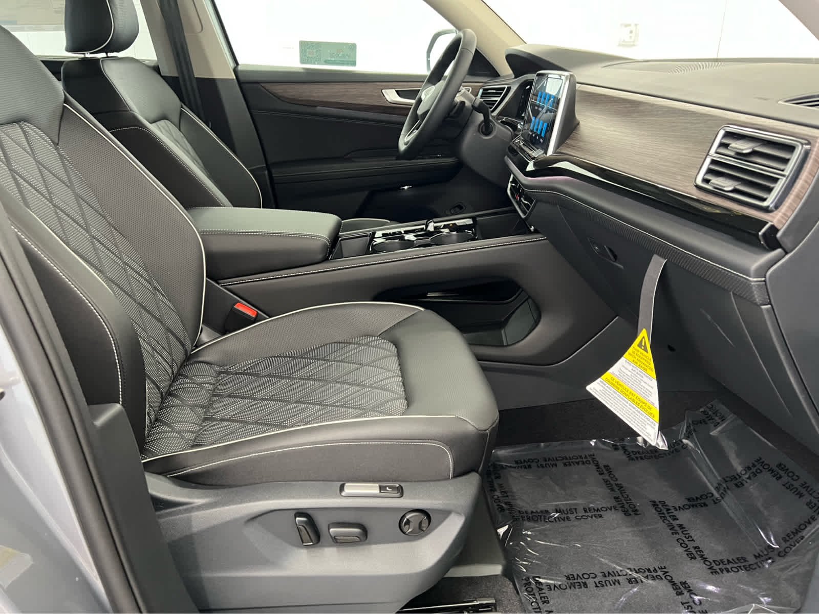 2026 Volkswagen Atlas SEL Premium R-Line - Photo 26