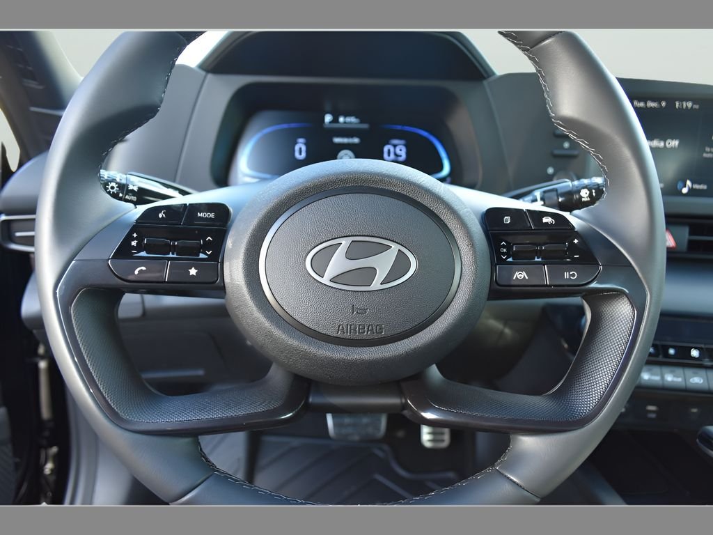 2026 Hyundai Elantra SEL Sport - Photo 17