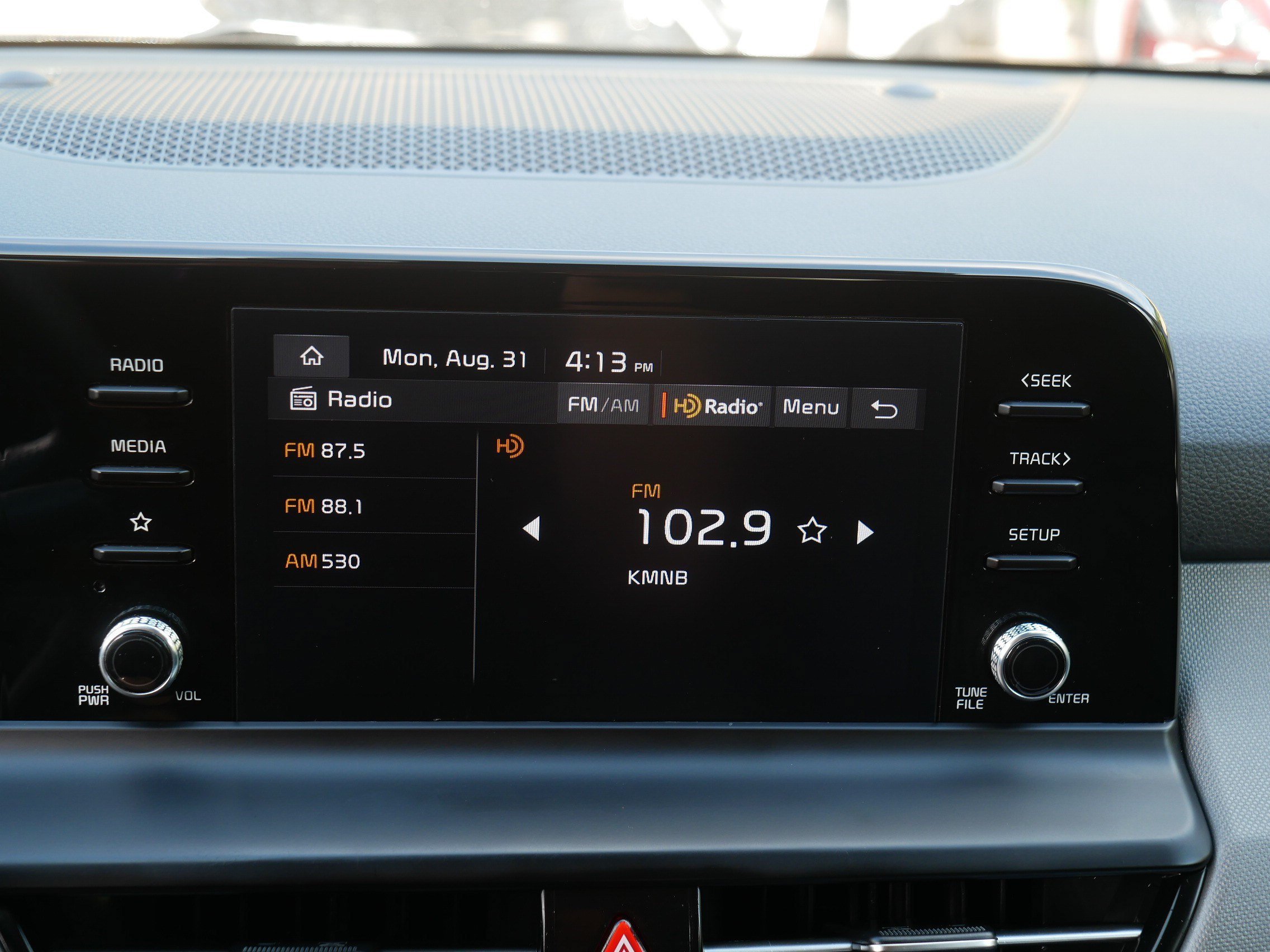Used 2025 Steel Gray Kia LX image 22