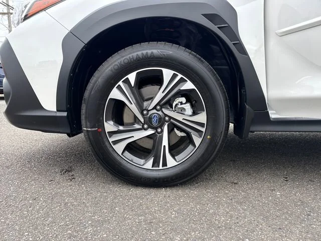 New 2026 CRYSTAL WHITE PEARL Subaru Premium image 30