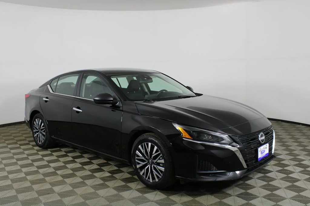 2025 Nissan Altima