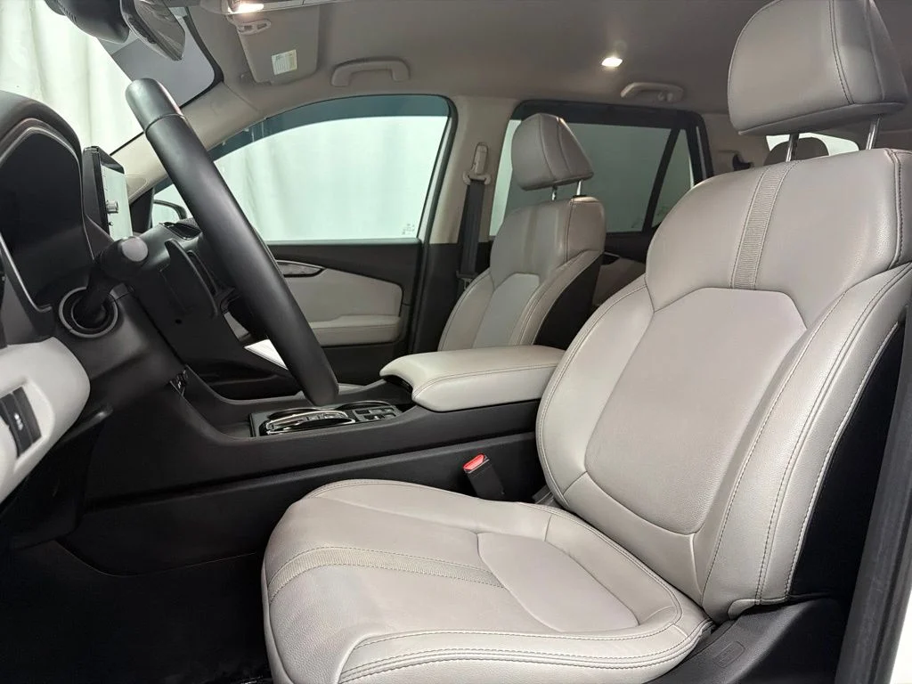 Used 2025  Honda EX-L image 14