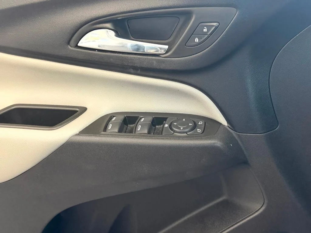 Used 2024 Gray Chevrolet LS image 27