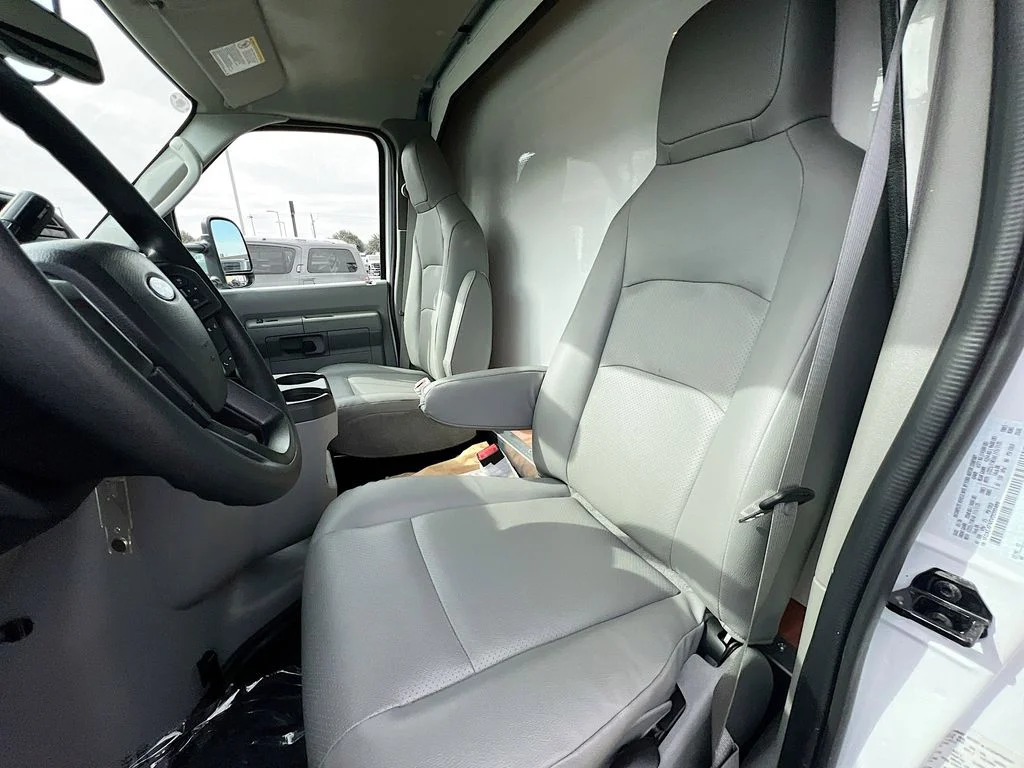 New 2027 Oxford White Ford Base image 20