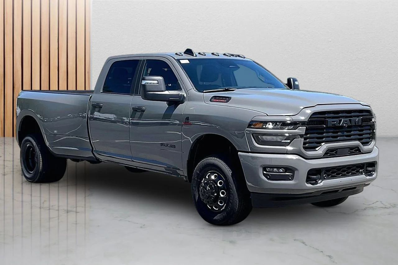 New 2026 Ceramic Gray Clear-Coat Exterior Paint RAM Big Horn image 2