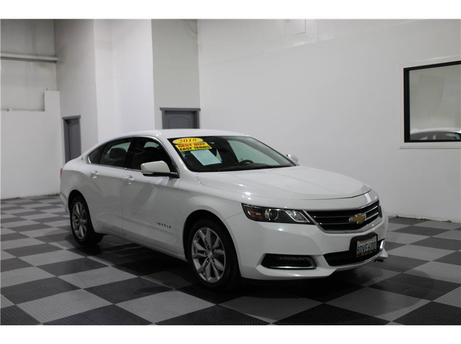 2018 Chevrolet Impala 1LT photo 2