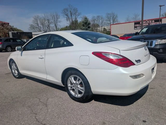 Used 2008 White Toyota  image 4