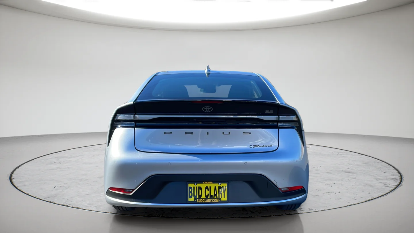 Certified Used 2024  Toyota SE image 6