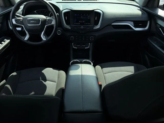 Used 2024 White GMC SLE image 17
