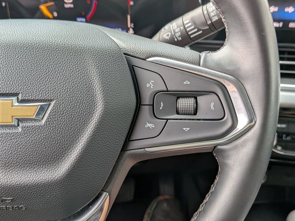 Used 2025 Red Chevrolet LT image 18