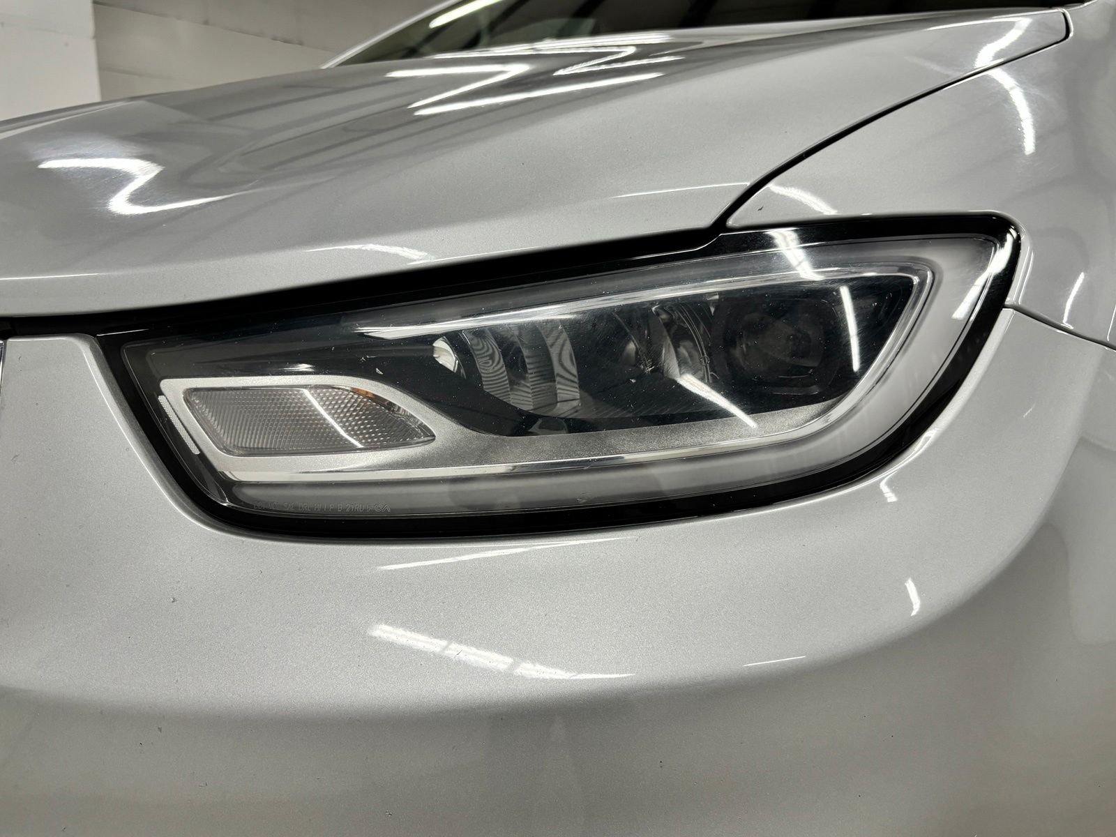 Used 2023 Silver Chrysler Touring L image 8