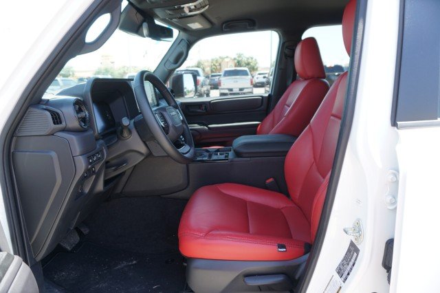 Used 2025  Toyota 1958 image 14