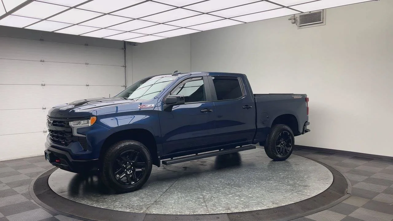 Used 2023 NORTHSKY BLUE METALLIC Chevrolet LT Trail Boss image 39