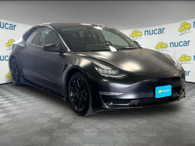2020 Tesla Model 3 2020 Tesla Model 3 Standard Range Plus 4D Sedan