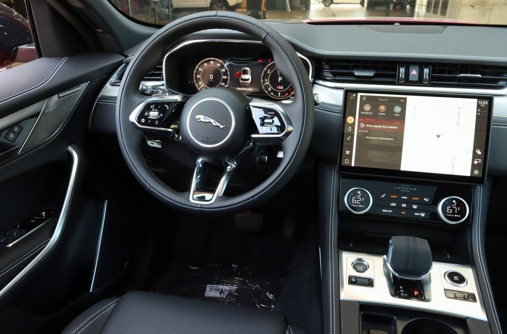 2026 JAGUAR F-PACE - Image 15