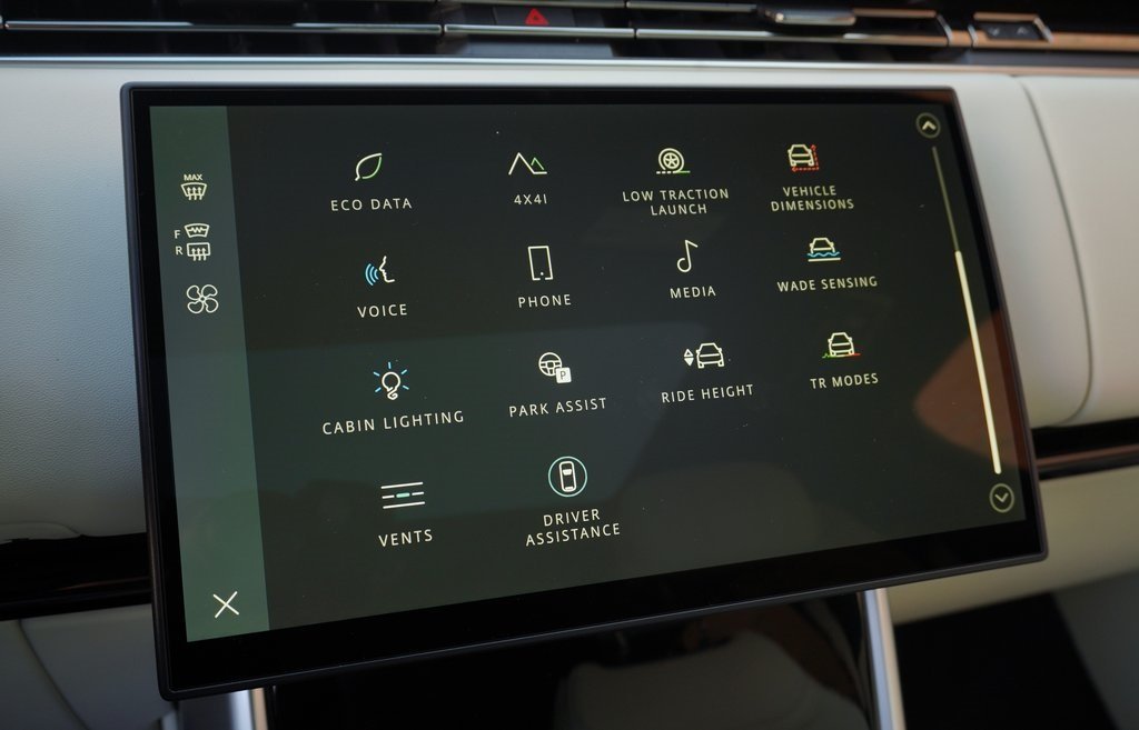 2025 LAND ROVER RANGE ROVER - Image 20