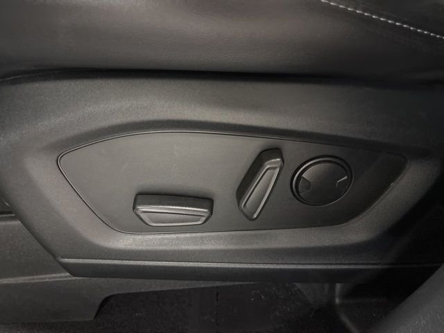 Used 2023 Red Ford XLT image 9