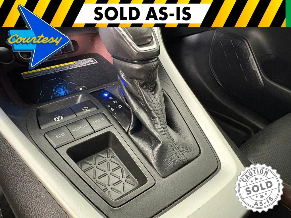 Certified Used 2021 White Toyota Limited image 32