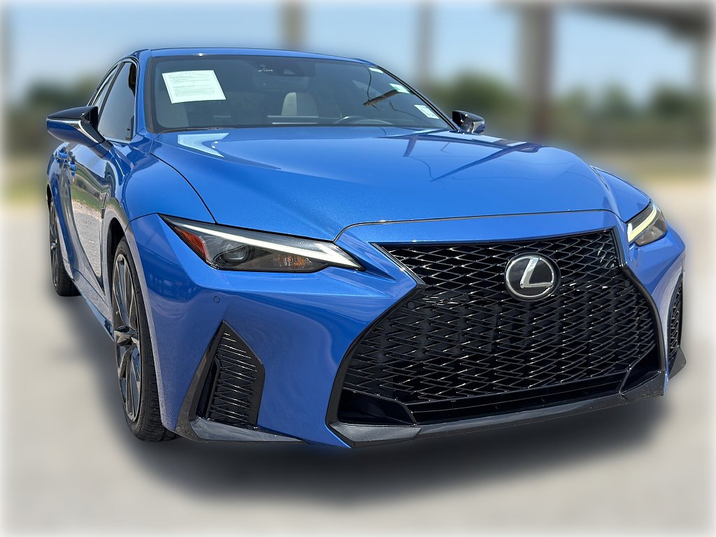 2022 Lexus IS