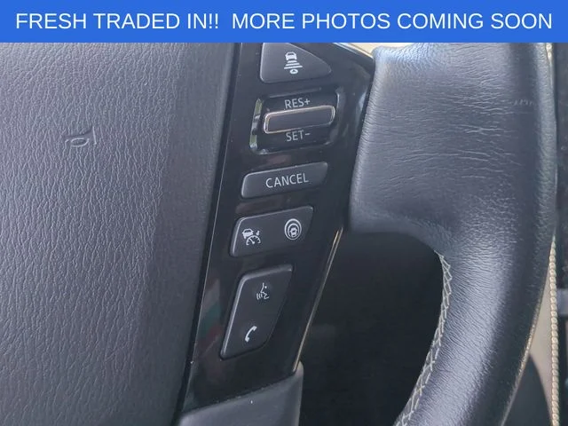 Used 2023 White INFINITI LUXE image 21
