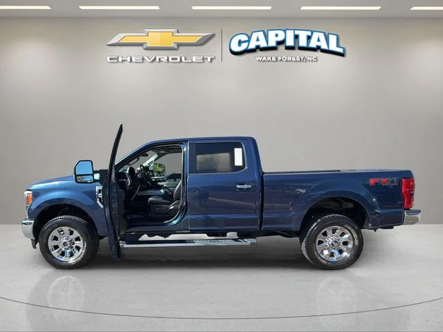 Used 2017 Blue Ford Lariat image 10