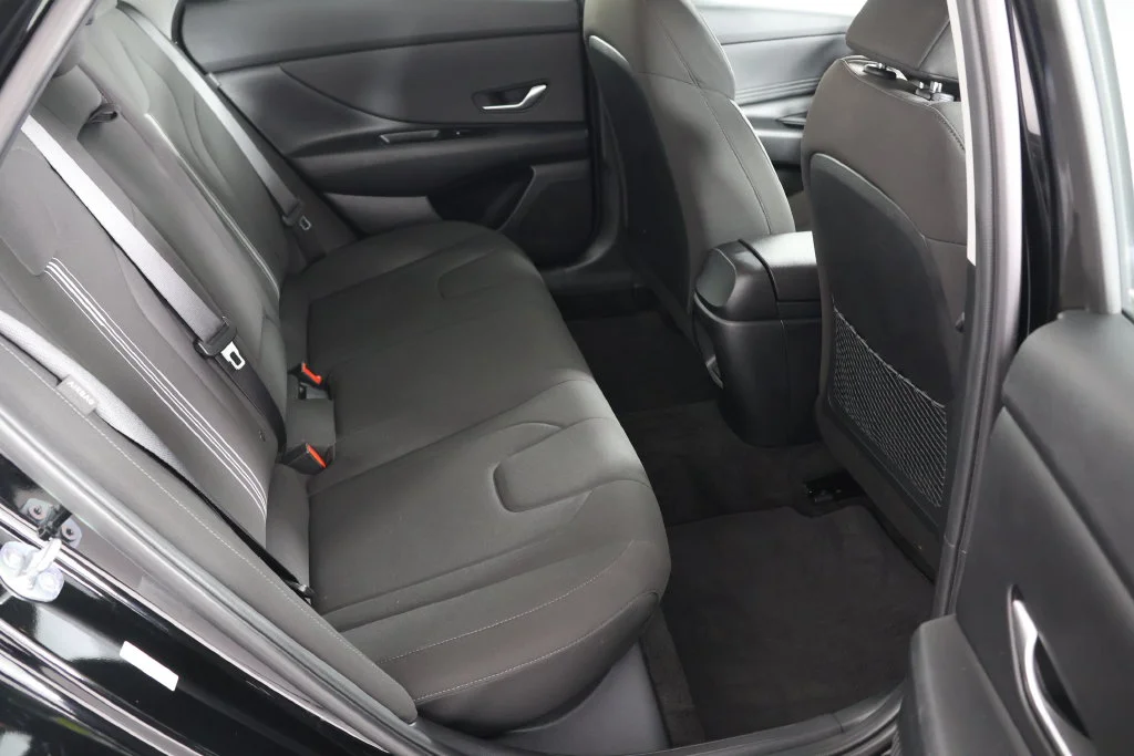 Used 2025 Abyss Black Hyundai SEL Convenience image 23