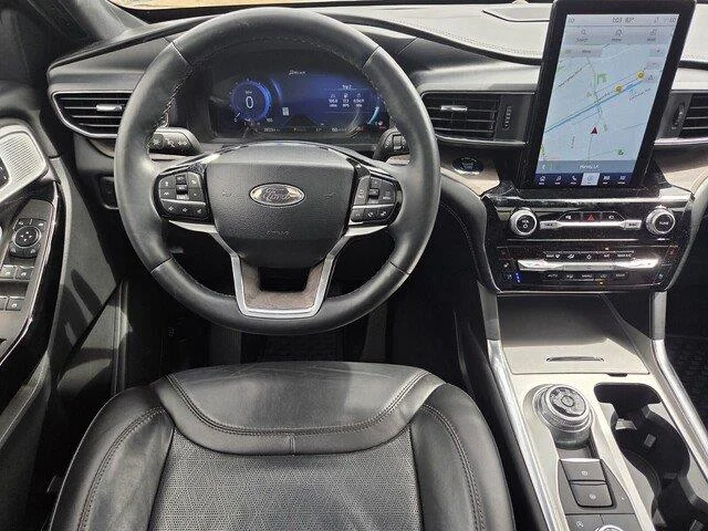 Used 2023 Carbonized Gray Metallic Ford Platinum image 23