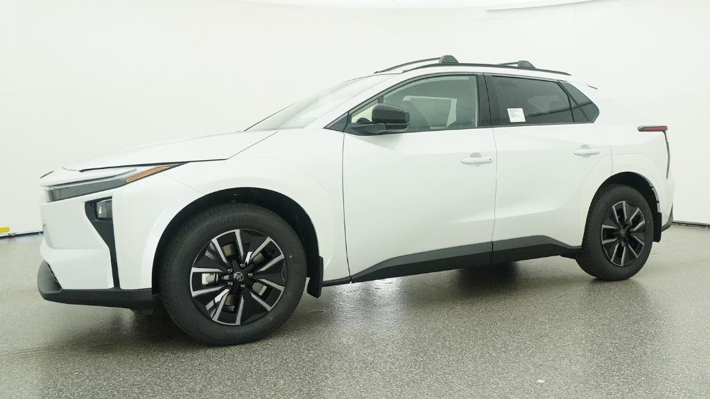 New 2026 Wind Chill Pearl Toyota XLE image 20