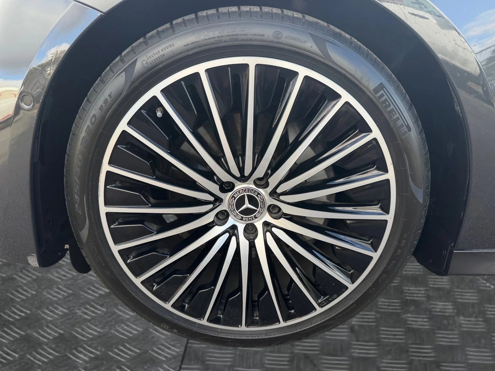 Certified Used 2025 Graphite Mercedes-Benz E 350 image 9