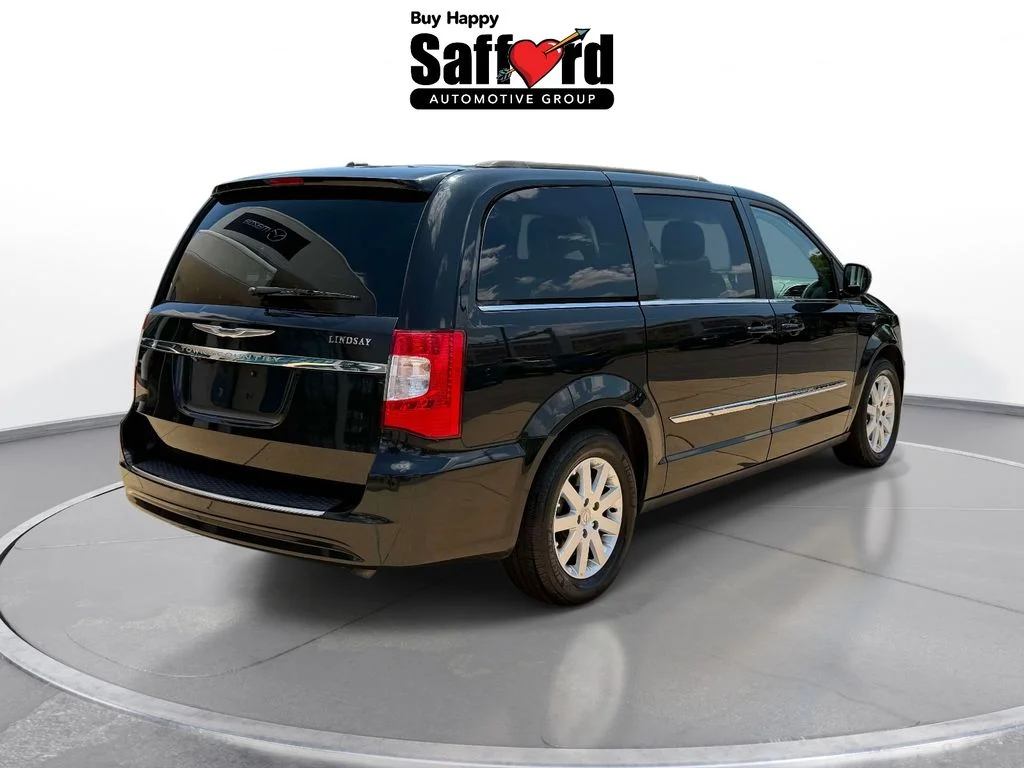2015 Chrysler Town & Country Touring - Photo 8